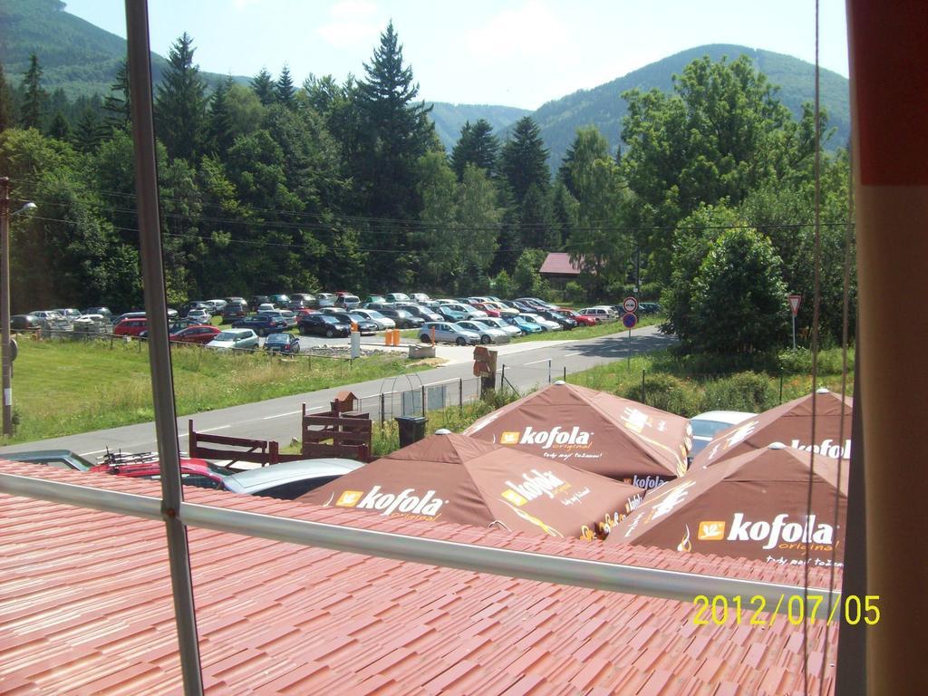 Frenštát pod Radhoštěm Hotel U Lip Trojanovice מראה חיצוני תמונה