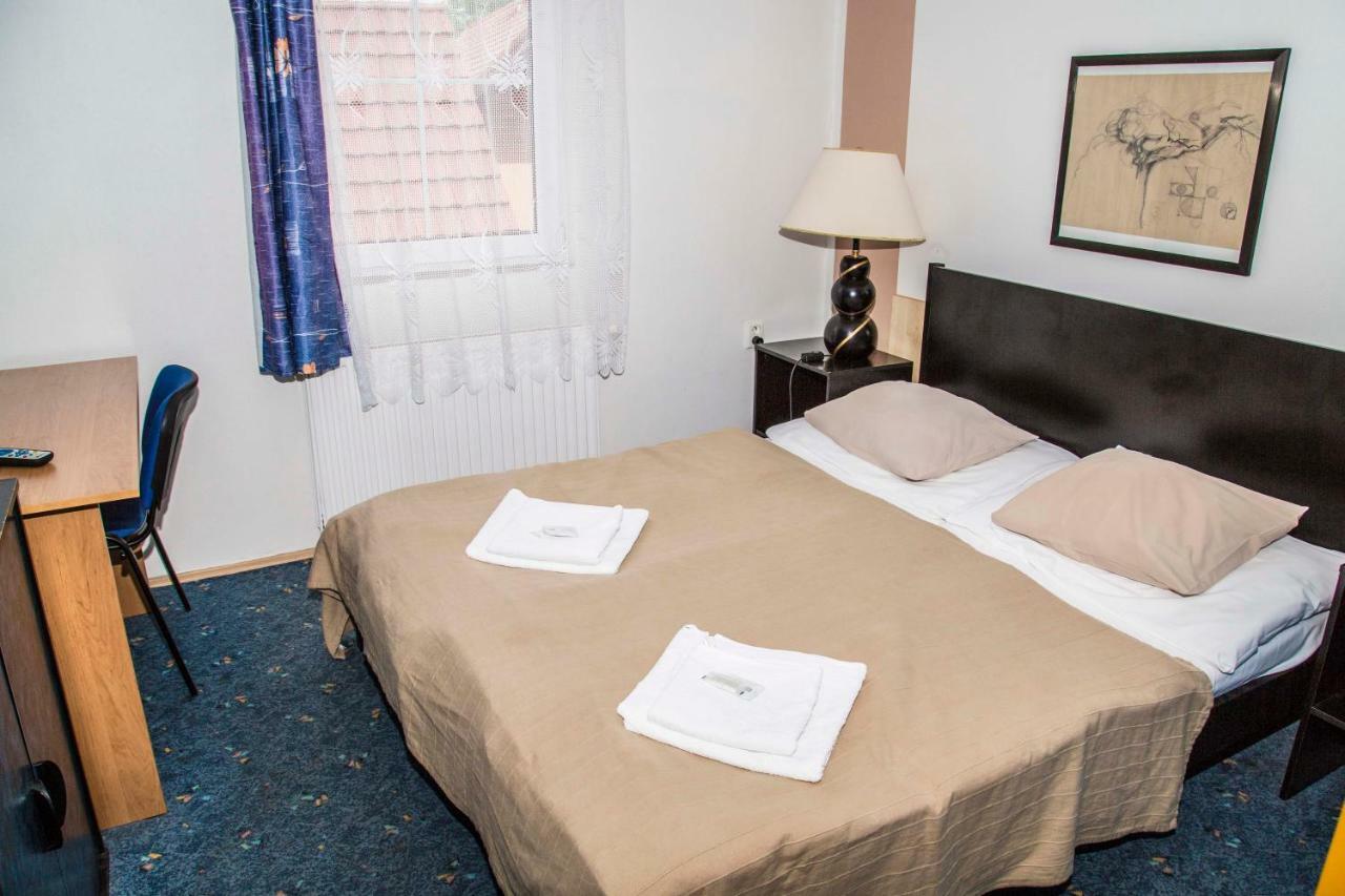 Frenštát pod Radhoštěm Hotel U Lip Trojanovice מראה חיצוני תמונה